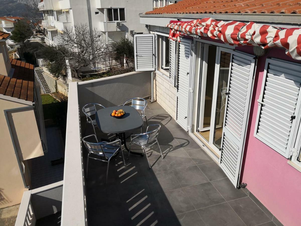 Mrkonjic Branko & Marija Apartmani Omiš Exterior foto